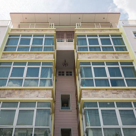 Oyo 75405 Ladda Place Bangkok Luaran gambar